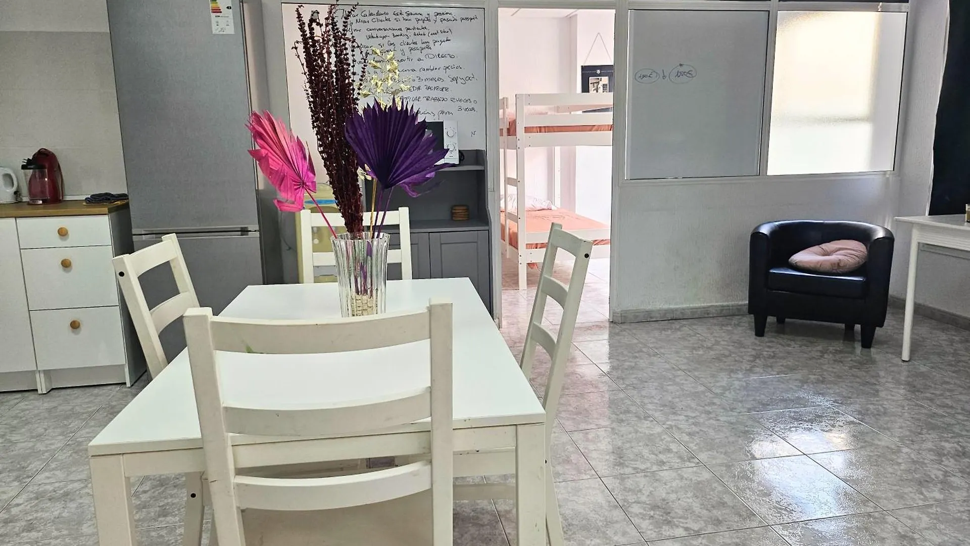 Albergue Corralejo Coliving By Amazzzing Travel Hostal