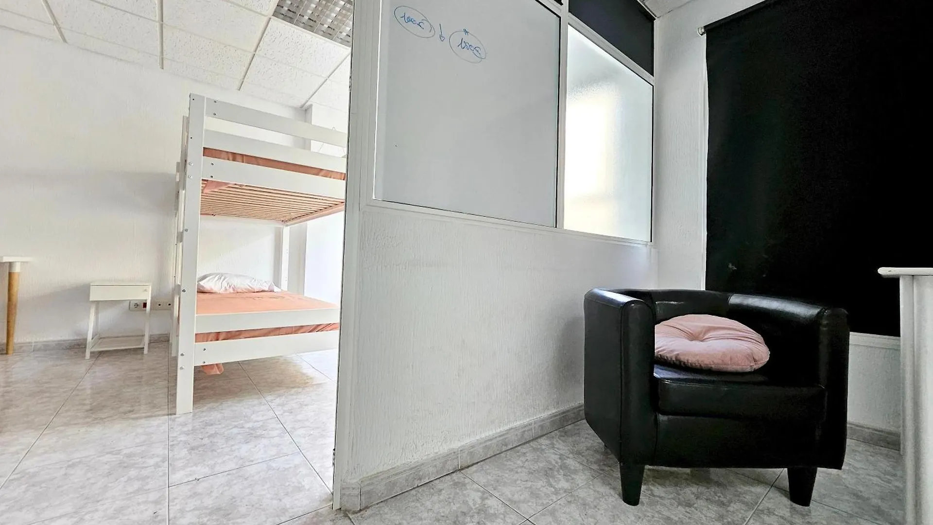 Hostal Albergue Corralejo Coliving By Amazzzing Travel